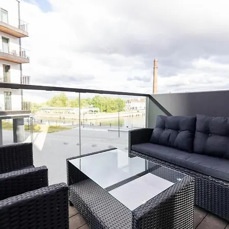 Apartamento A Luxurious In Kalaranna *